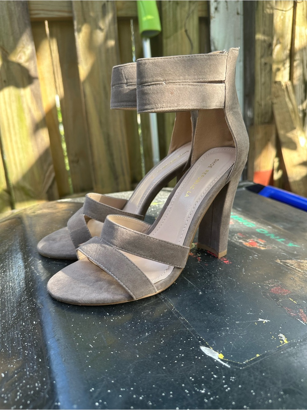 Heels - Picture 2 of 2